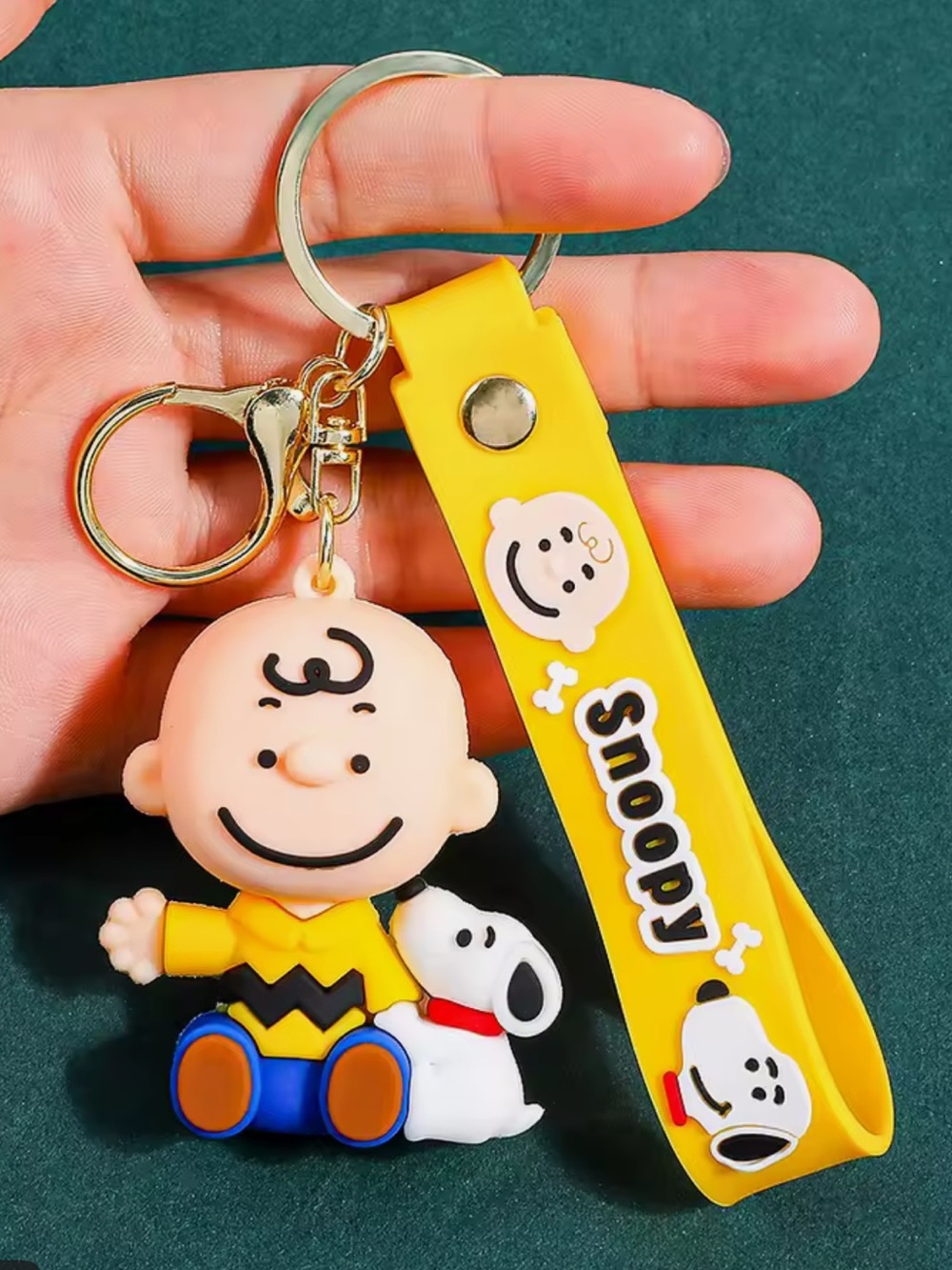Snoopy & Charlie Brown Yellow Silicone Keychain excellent quality